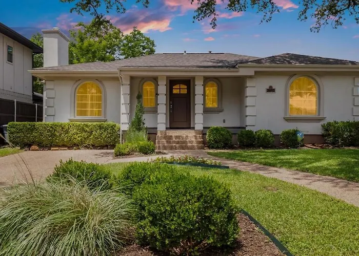 Dallas Flair House Midway-Hollow, Uptown Close By